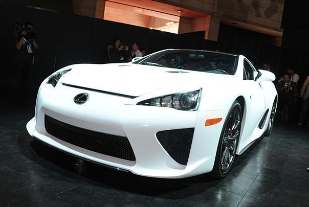 Der Supersportler von Lexus: LFA mit 560 PS. Foto: UP/auto-reporter.net